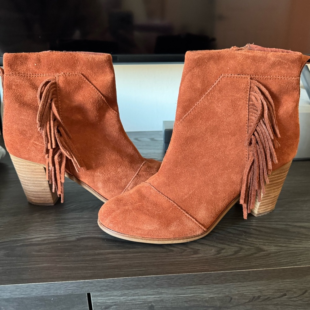 TOMS Rust Bootie - size W8.5